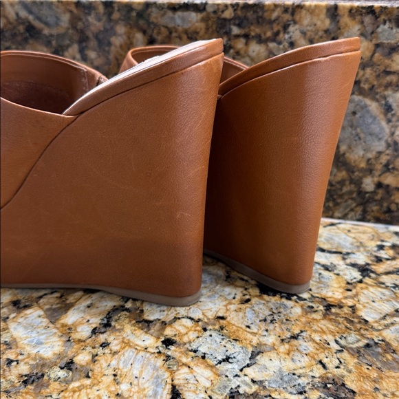 Steve Madden Women's Brown Leather Platform Mules - Picture 2 of 4